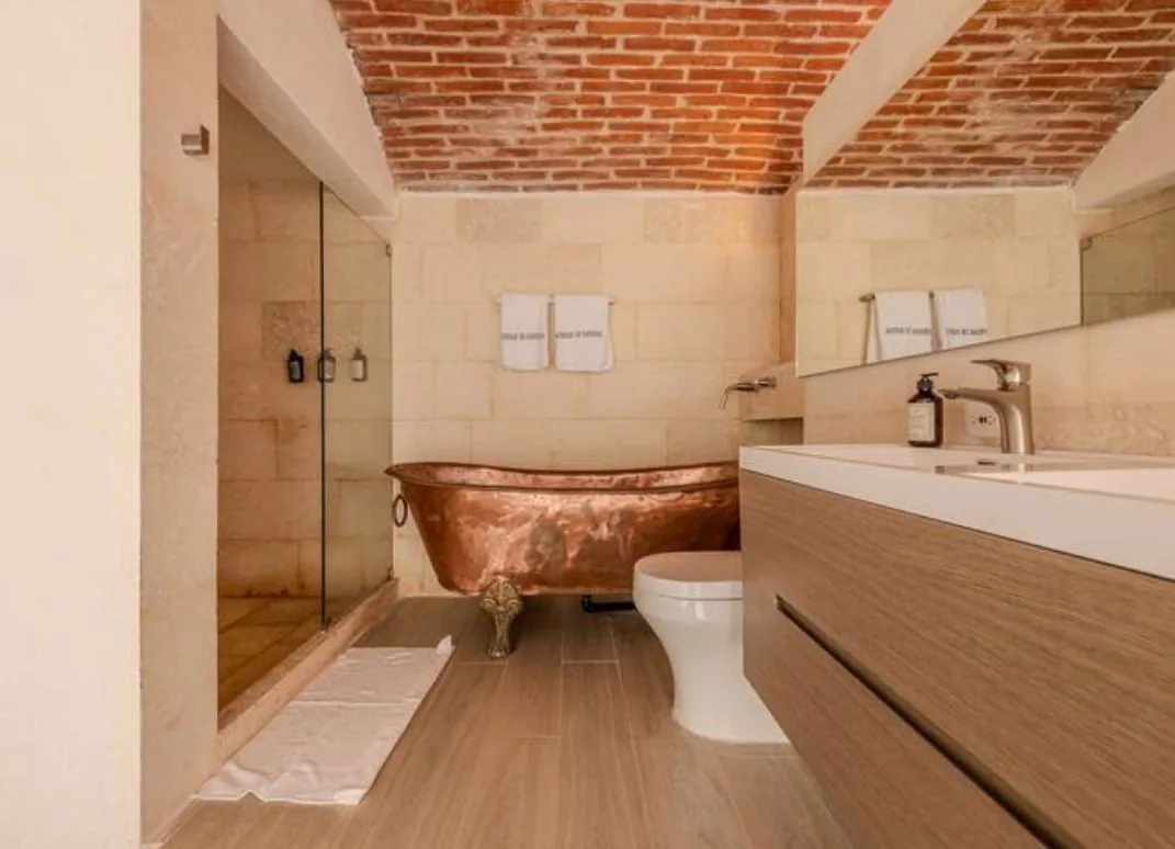 07-casa-bovedas-de-santana-bedroom-suite-overlooking-the-courtyard